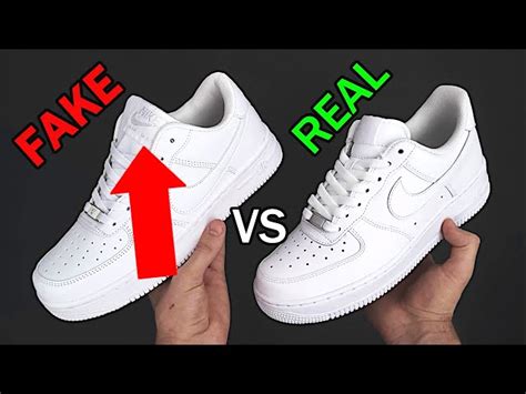 why do fake nikes not have price tag on box|how to spot a fake nike.